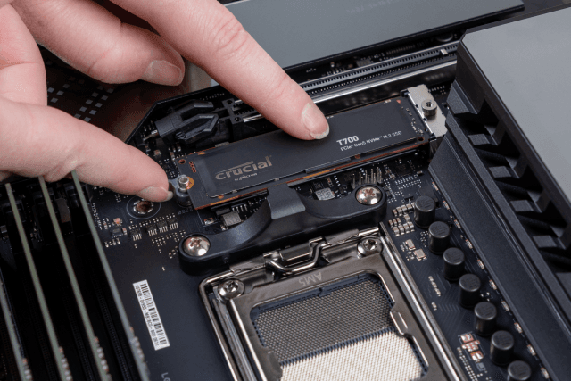 SSD/HDD Installation